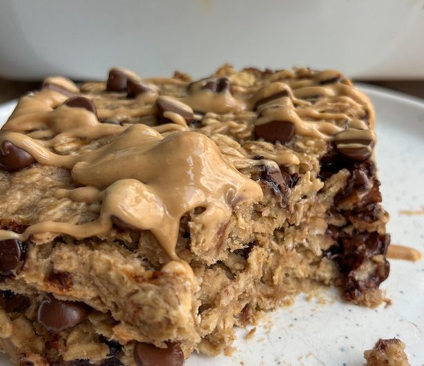 Feel Good Chocolate Peanut Butter & Banana Oatmeal Bake