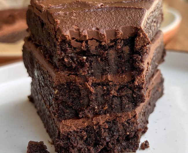 No Bake Vegan Double Chocolate Protein Cake