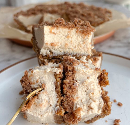 No Bake Plant Based Vanilla Cinnamon Crumble Cheesecake