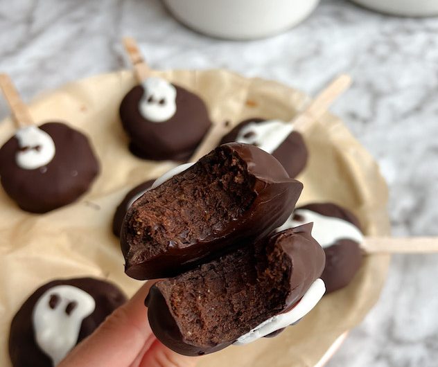 No Bake Boo Brownie Protein Pops